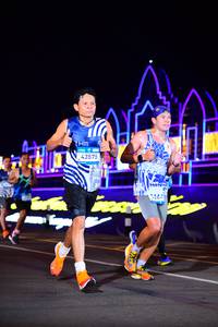 BIB: 43575
                            <button type="button" onclick="openModal(22862013)" class="btn btn-primary btn-sm float-right btn-popup" data-toggle="modal" data-target=".modal-high-quality">
                        <i class="fas fa-shopping-cart"></i> Add to Cart
                    </button>
                                            <button type="button" onclick="isThisMe(22862013, true)" class="btn btn-success btn-sm float-right btn-popup btn-isme hidden" data-toggle="tooltip" data-placement="bottom" title="นี่คือรูปของคุณใช่ไหม คลิกที่นี่เพื่อเอาเข้าอัลบั้ม">
                        <i class="fas fa-plus"></i> Add to album
                    </button>
                    <button type="button" onclick="isThisMe(22862013, false)" class="btn btn-warning btn-sm float-right btn-popup btn-isnotme hidden">
                        <i class="fas fa-ban"></i> Remove from album
                    </button>